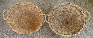 lot 219 image: 2 Large Baskets with Handles