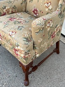lot 110 image: Beautiful Vintage Upholstered High Back Arm Chair