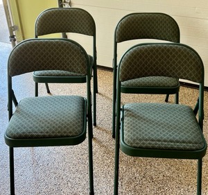 lot 119 image: Four Metal Samsonite Folding Chairs with UpholsteredPadded Seats