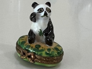 lot 156 image: Miniature Panda Limoges Trinket Box