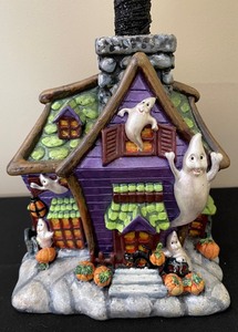 lot 282 image: Retired Christopher Radko Howl Manor Tree