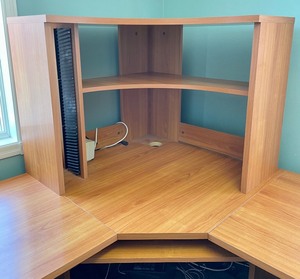 lot 399 image: Cool Corner Desk