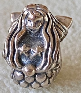 lot 435 image: Pandora Sterling Mermaid Bead