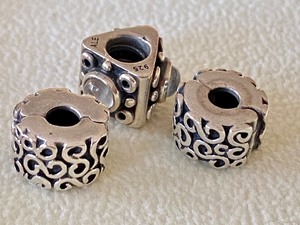 lot 437 image: Three Beautiful Sterling Pandora Beads