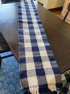lot 294 image: Pier One Table Runner and Matching Napkins