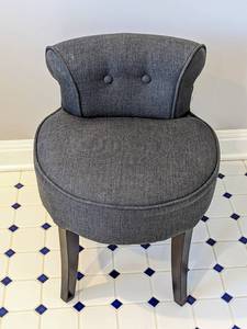 lot 307 image: Petite Grey Vanity Stool