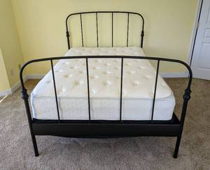 lot 308 image: Black Metal Full Size Bed Frame