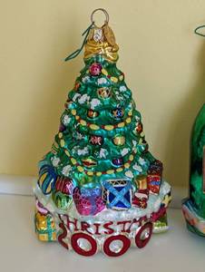 lot 359 image: Christopher Radko 2000-01 Holiday Ornaments