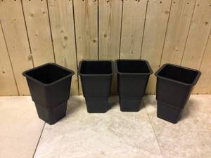 Adjustable Bed Risers or Furniture Riser by Home-it Customer Returns See Pictures