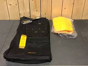 lot 6 image: DEWALT ProTradesman Combo Mens 34 in. W x 33 in. L Black PolyesterCottonElastane Stretch Work Pant with Knee Pad Open box