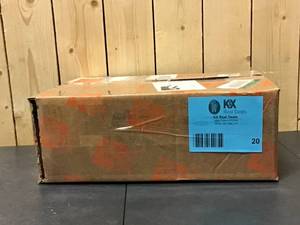 lot 20 image: Lot of shop equipment open box