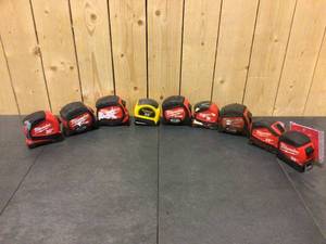 lot 35 image: Lot of Milwaukeestanly measuring tapes