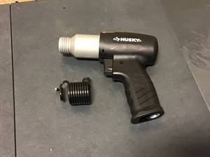 lot 59 image: Husky Medium Stroke Air Hammer Open box