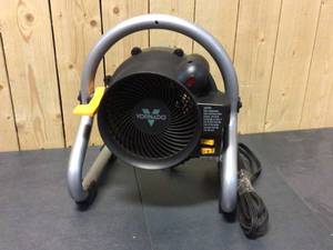 lot 79 image: Vornado Velocity 1500-Watt HD Heater Fan 5118 BTU Forced Air Electric Portable Heater Furnace Advanced Safety Head Tilt Open box