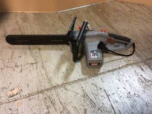 Oregon CS1500 Self-Sharpening 15 Amp Corded Electric Chainsaw, 18 in. Bar, Equipped with PowerSharp Saw Chain - Good Condition - Review all pictures