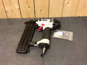 Husky Pneumatic 18-Gauge 2 in. Brad Nailer - Good Condition - Review all pictures