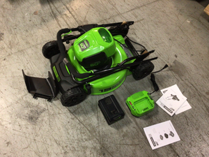 Greenworks PRO 19 in. 60V Battery Cordless 2-in-1 Lawn Mower with 5.0 Ah Battery with Charger- Good Condition - Review all pictures