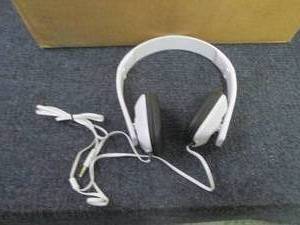 Box of 15 White Adjustable Headphon...