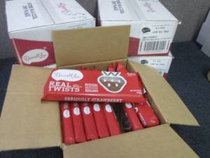 5 Boxes of 8- 10 oz Bags Darrell Le...
