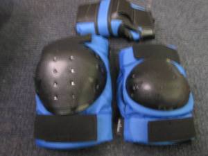 Large Protective Gear for Knees, El...