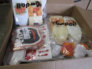 Box of Fall & Halloween Items...