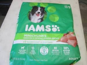 30 lb Iams Minichunks Dod Food...