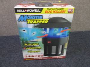 Bell & Howell Monster Insect Trappe...