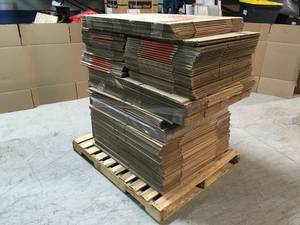 lot 2 image: Pallet of Home Depot MovingStorage Boxes See Pictures