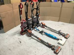 lot 13 image: Lot of Vacuums Customer Returns See Pictures