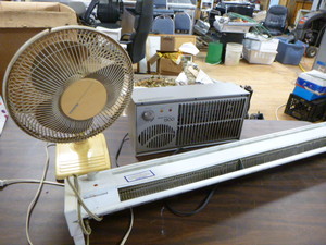 lot 105 image: Heaters and Fan