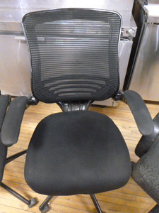 lot 109 image: 4 Office Chairs