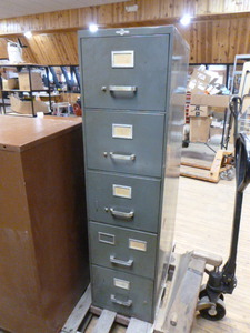 lot 114 image: 5 Drawer File Cabinet
