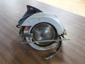 lot 21 image: Skilsaw 7 14 Circular Saw