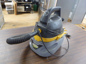 lot 71 image: Stinger WetDry Vac