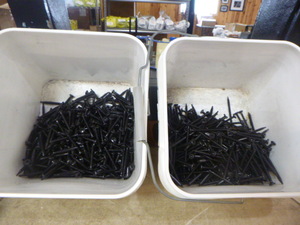 lot 127 image: Lot of Phillip Head Screws