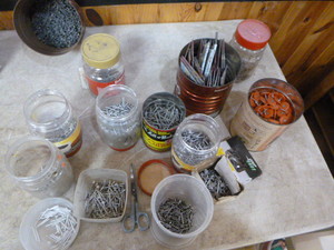 lot 135 image: Miscellaneous Nails