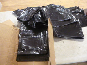lot 194 image: Lot of Trash Bags