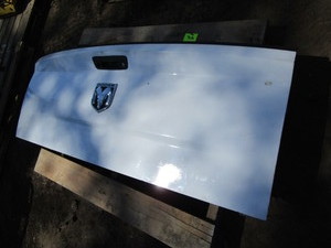 Dodge truck tailgate, no key...