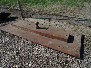 Gooseneck Plate