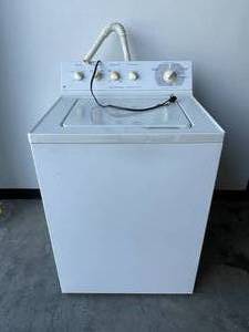 lot 1 image: GE Washing Machine
