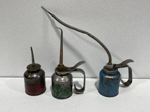 lot 69 image: 3 Vintage Oil Cans