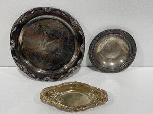 lot 104 image: 3 Silverplate PlatesDish