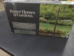 Better homes & Gardens garden hose hanger metal post