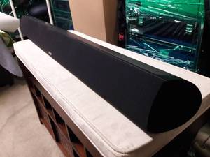 POLK AUDIO SurroundBar 2000 SoundBar for Home Theatre All In One Speaker System&nbspAdvanced On-Board Power Amplifier WPolks Dynamic Balance� Patented Technology - Appears To Have Stand &amp Wall Mount - Great Working Condition