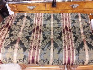 Beautiful Quality CROSCILL Queen Size Comforter &amp Bed Skirt in Excellent Condition