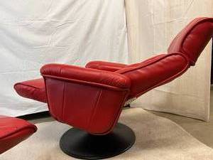 WOWOW Gorgeous Mid Century Modern Designer Sabatinni Red Leather Reclining Lounge Chair WWing Arms &amp Ottoman -Excellent Condition Very Minimal Wear This Chair &amp The Matching One On The Next Lot Have A Reserve