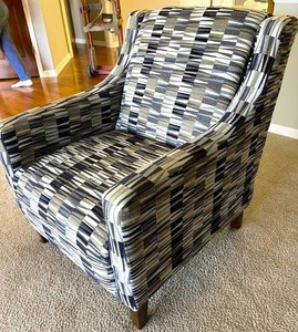WOW MSRP $1250 Outstanding Custom Quality ENGLAND FURNITURE Part Of Their SoHo Living Collection Transitional &amp Contemporary Arm Chair Upholstered In Trendy Sailing Driftwood Fabric with Matching Pillow #2 - Excellent Condition