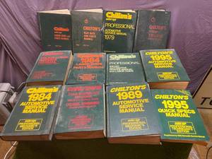 lot 51 image: Chiltons Auto Manuals
