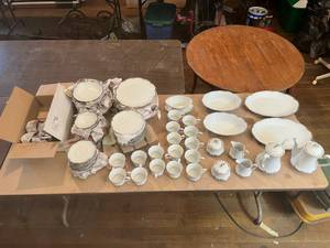 lot 63 image: 16 Place Setting Harmony House Starlight China Set