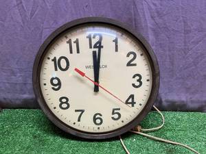 lot 107 image: Westclox Clock